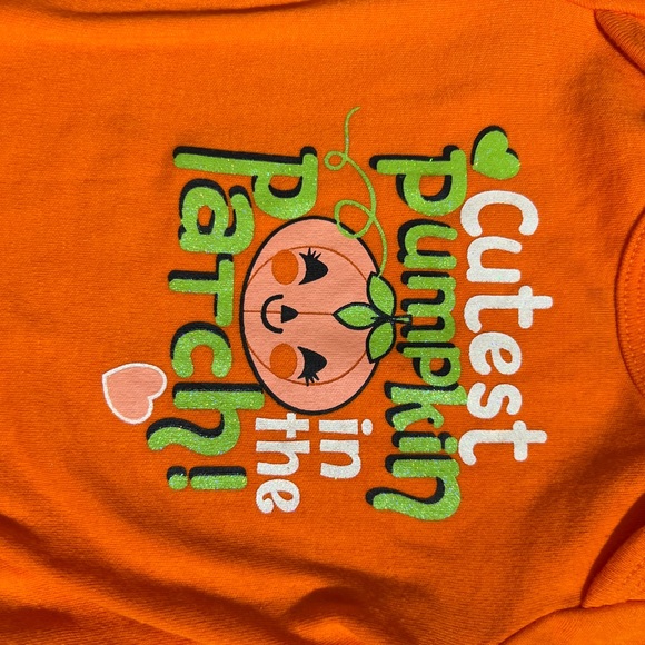 Infant Halloween onesie 0-3 months FINAL PRICE DROP. Get it before Halloween - Picture 3 of 4